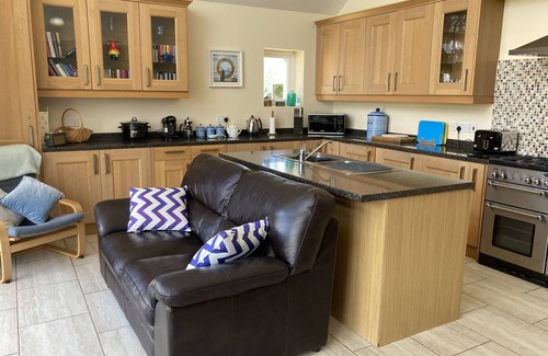Newport Cottage | AWEL DEG, NEWPORT, pet friendly in Newport, Pembrokeshire