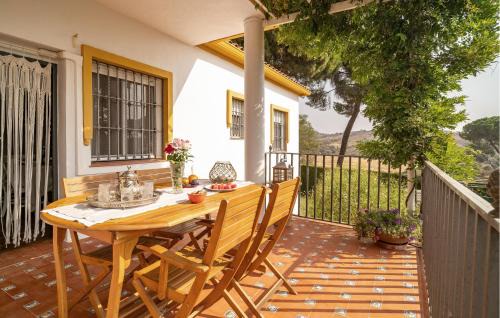 Villanueva del Rio y Minas House | Awesome Home In Villanueva Del Rio Y M