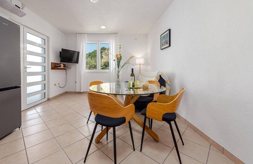 Lukovo Sugarje Apartment | Awesome apartment in Lukovo Sugarje