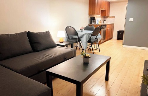 Northwest Calgary Condo | Awesome apartment 1B+1 Living, you won't pay anything except the rent