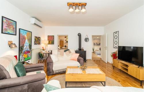 Zvekovica Apartment | Awesome Apartment In Cavtat With Wifi