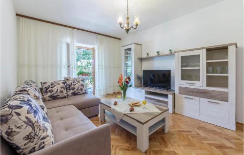 Kaldanija Apartment | Awesome Apartment In Kaldanija With Wifi