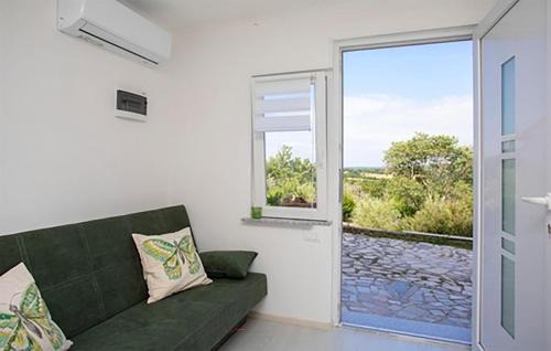 Ripenda Verbanci Apartment | Awesome Apartment In Labin With Wifi