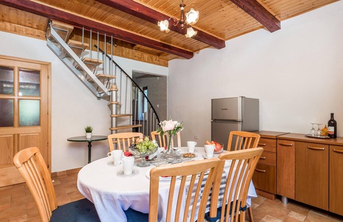 Mrzla Vodica Apartment | Awesome apartment in Lokve