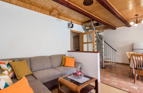 Mrzla Vodica Apartment | Awesome apartment in Lokve