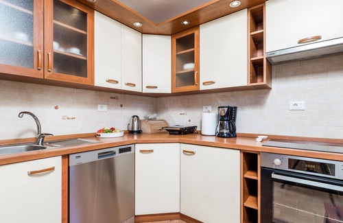 Mrzla Vodica Apartment | Awesome apartment in Lokve