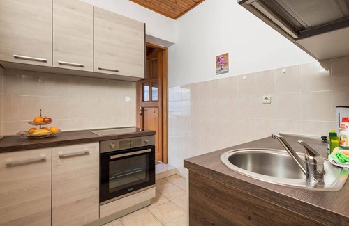 Opric Apartment | Awesome apartment in Lovran with WiFi