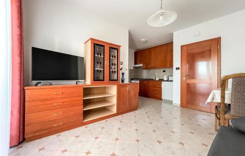 Kukci Apartment | Awesome Apartment In Nova Vas With Wifi