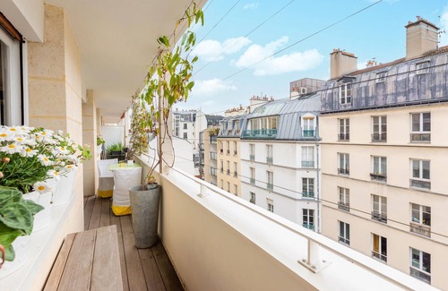 7th Arrondissement Apartment | Awesome apartment in Paris with WiFi