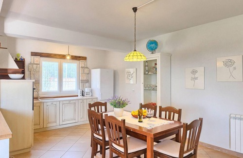 Susnjici Apartment | Awesome apartment in Porec