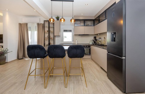 Mejasi Apartment | Awesome apartment in Split with WiFi