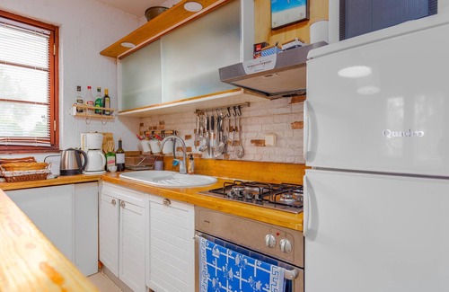 Zdrelac Apartment | Awesome apartment in Zdrelac with sauna