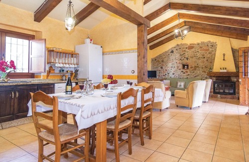 Villaviciosa de Cordoba House | Awesome home in Villaviciosa de Córdoba