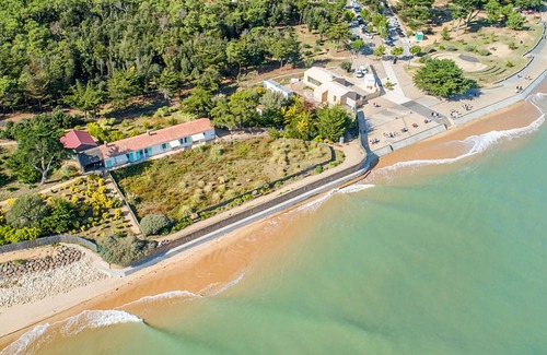 Saint-Vincent-sur-Jard House | Awesome home in Saint Vincent sur Jard