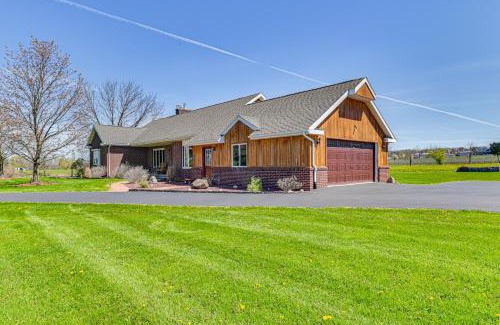 Teall Beach House | Awesome Geneva Home with Patio Near Seneca Lake!