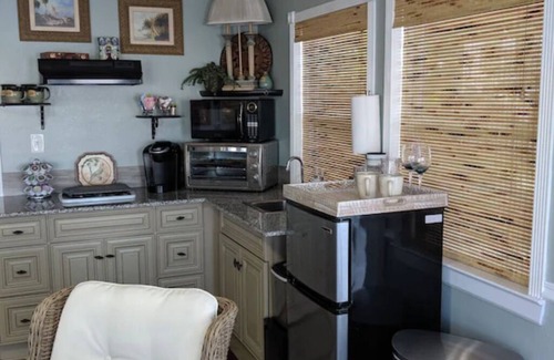 Bacliff Apartment | Awesome getaway on the Bay! Get on island time w/us! Enjoy our amazing sunsets