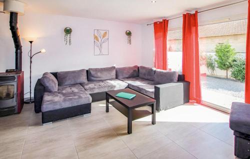 Morieres-les-Avignon House | Awesome Home In Morières Les Avignon