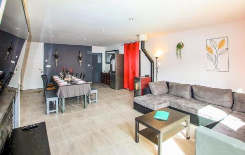 Morieres-les-Avignon House | Awesome Home In Morières Les Avignon