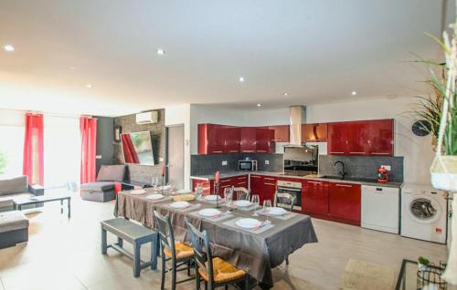Morieres-les-Avignon House | Awesome Home In Morières Les Avignon