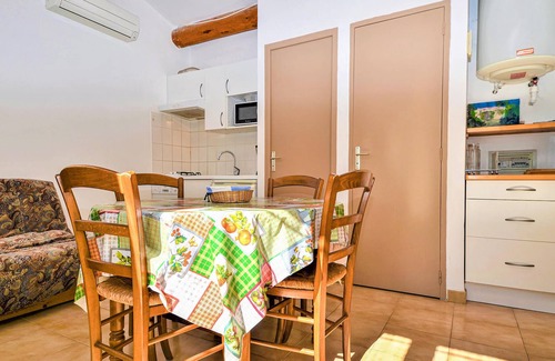 Mejannes-le-Clap House | Awesome home in Mejannes le Clap