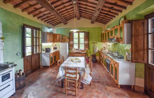 Barga House | Awesome Home In Barga