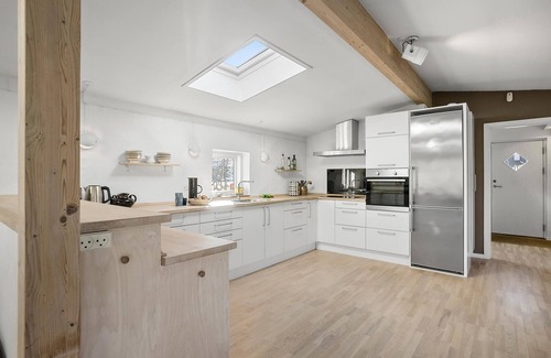 Dronningmolle House | Awesome home in Dronningmølle with WiFi