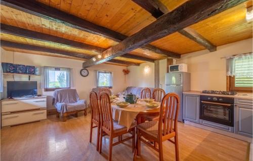 Barilovic House | Awesome Home In Gornji Velemeric