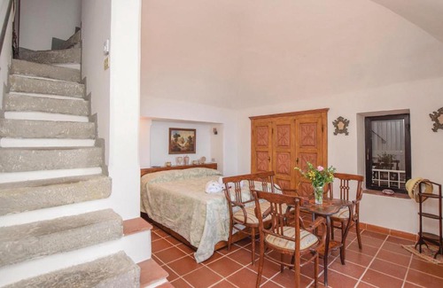 Ventimiglia House | Awesome home in Grimaldi with 2 Bedrooms, Outdoor swimming pool and WiFi