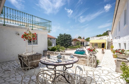 Jadranovo House | Awesome home in Jadranovo