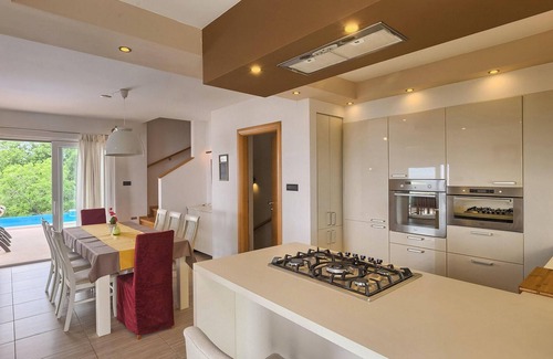 Kostrena House | Awesome home in Kostrena