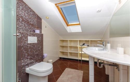 Kostrena House | Awesome Home In Kostrena With Wifi