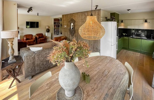Lauwersoog House | Awesome home in Lauwersoog with WiFi