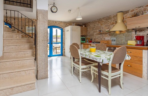 Filipini House | Awesome home in Mihelici with WiFi