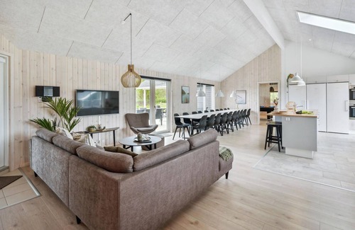 Houstrup House | Awesome home in Nørre Nebel with sauna