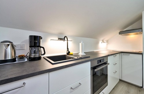 Kraljevec Sesvetski House | Awesome home in Paruzevina with sauna