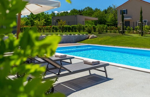 Lasici House | Awesome home in Porec