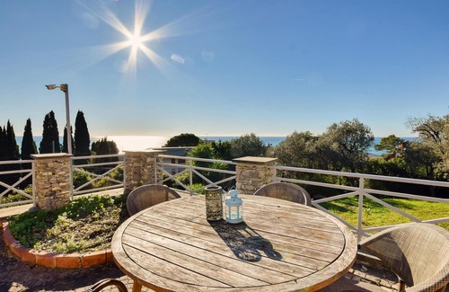Recco House | Awesome home in Recco with WiFi