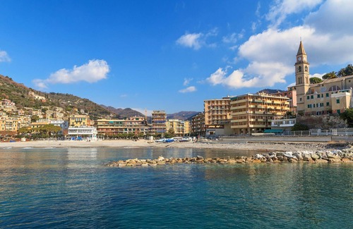 Recco House | Awesome home in Recco with WiFi