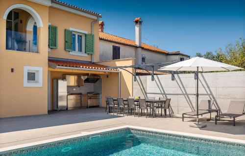 Novigrad House | Awesome Home In Salvela With Sauna