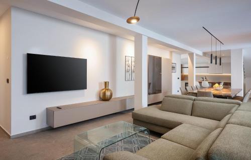 Novigrad House | Awesome Home In Salvela With Sauna