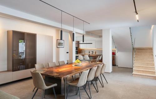 Novigrad House | Awesome Home In Salvela With Sauna