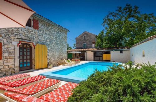 Bokordici House | Awesome home in Svetvincenat with sauna