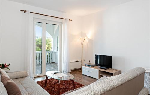 Tijesno House | Awesome Home In Tisno With Wifi