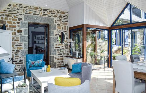 Begard House | Awesome Home In Trézélanbégard