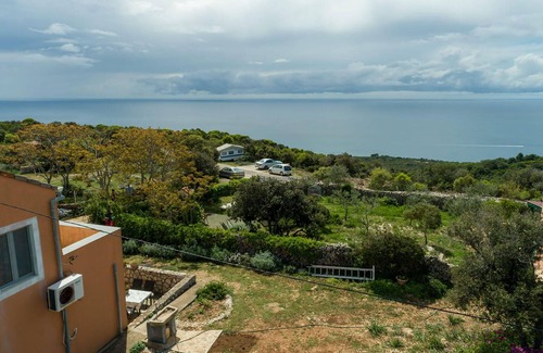 Veli Losinj House | Awesome home in Veli Losinj with WiFi