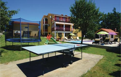 Vinez House | Awesome Home In Vinez With House A Panoramic View