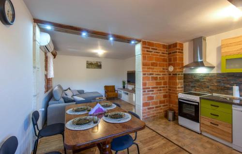 Sveti Ilija House | Awesome Home In Zigrovec With Sauna