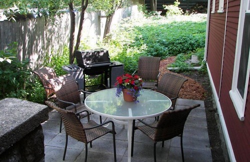 Petoskey Cottage | Awesome Location Near Petoskey Pier And Waterfront