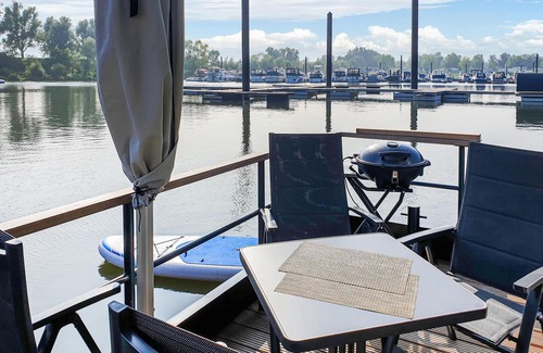 Ohe en Laak Boat Rental | Awesome ship in Ohé & Laak