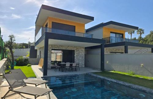 Cesme Villa | Ayayorgi süper lüks havuzlu